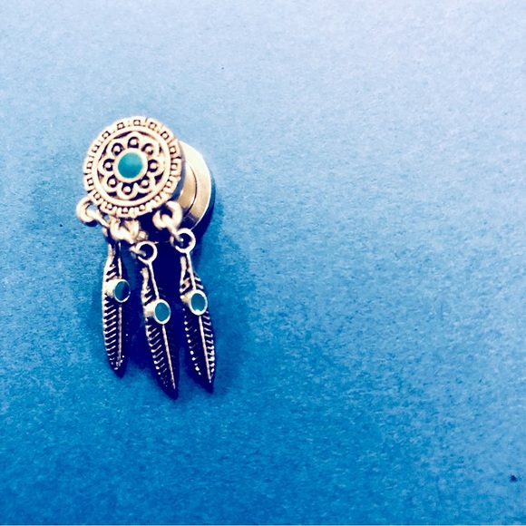 Flower & Some Dangle - Picture 6 of 7